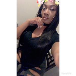 Meet your Posher, Briana